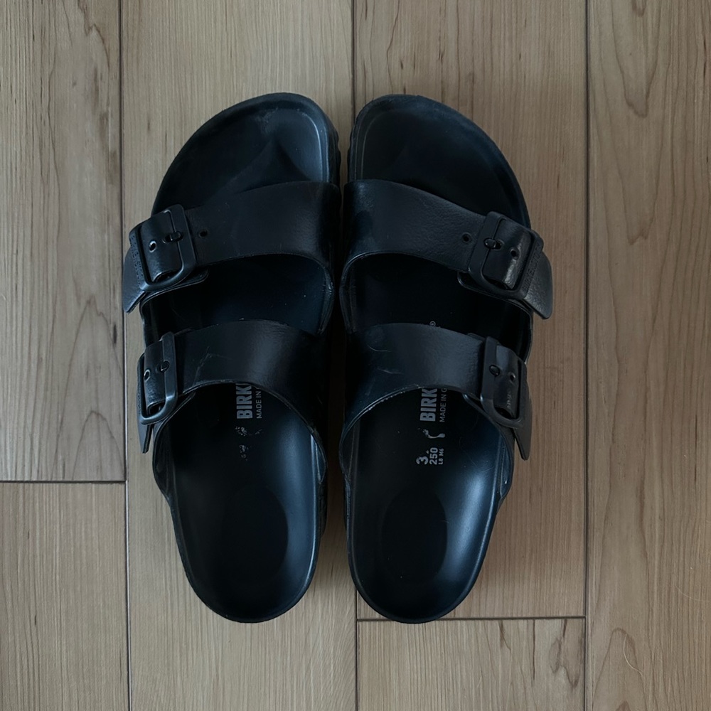black birkenstocks